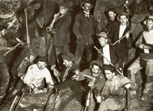  Zbrašovské aragonitové jeskyně - historie